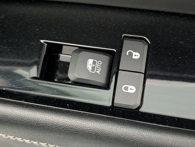 Used 2023 Jeep Wagoneer Series III w/ Convenience Group I image 36