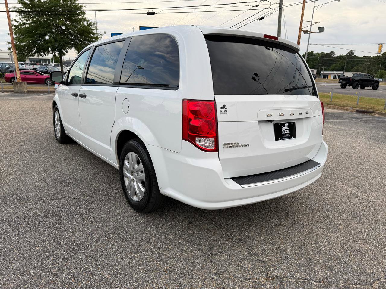 Used 2020 Dodge Grand Caravan SE FWD image 21