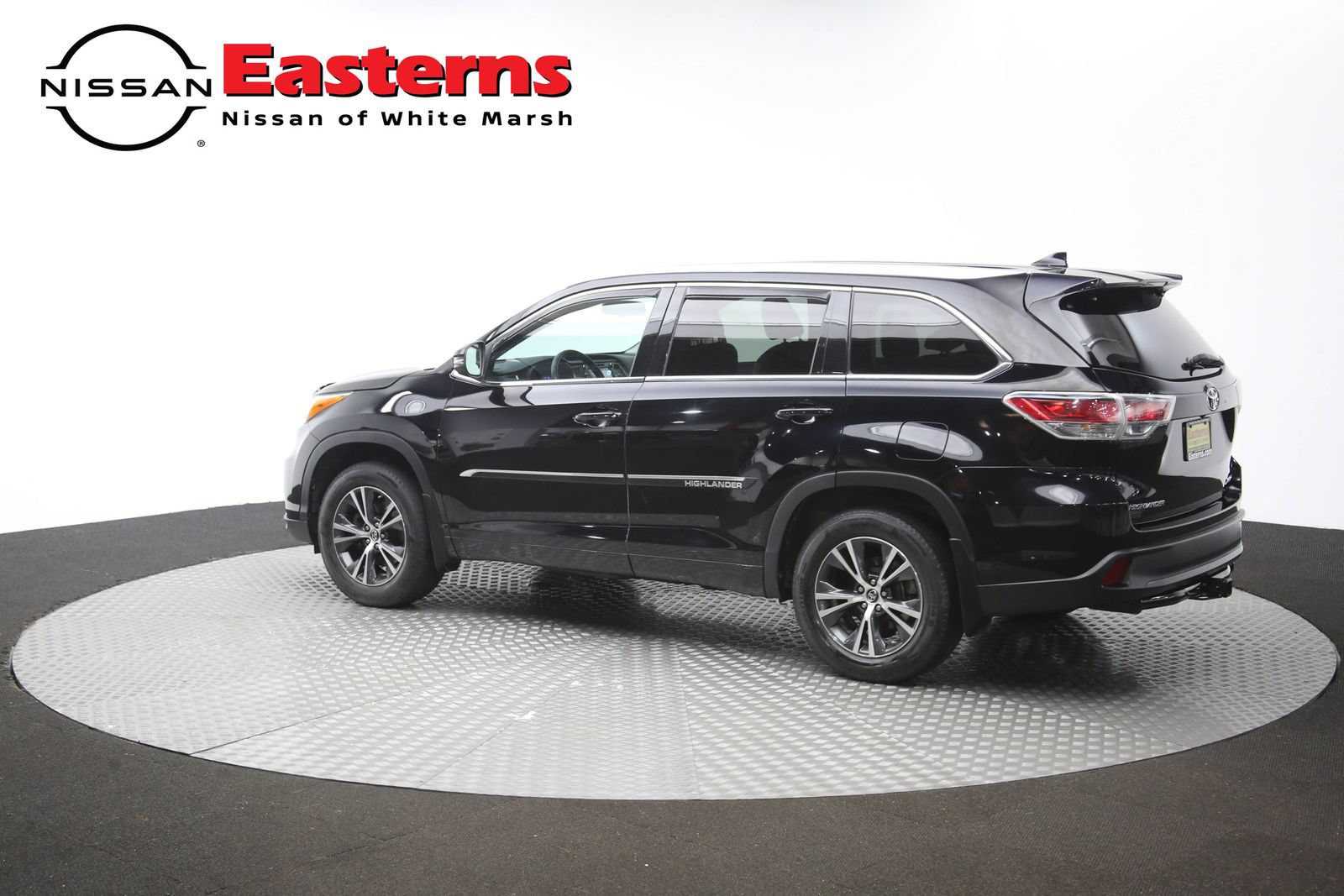 Used 2016 Toyota Highlander XLE AWD/4WD image 60
