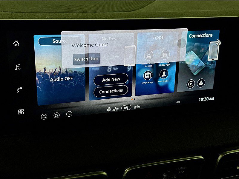 New 2026 Nissan Sentra SR w/ SR Premium Package FWD image 15