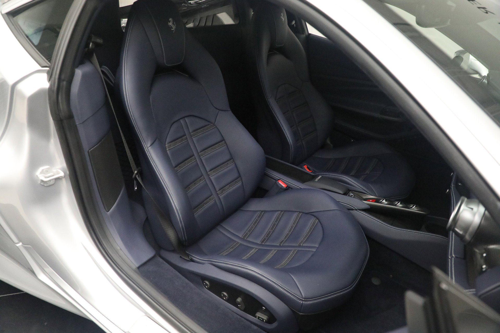 Certified 2022 Ferrari F8 Tributo image 19