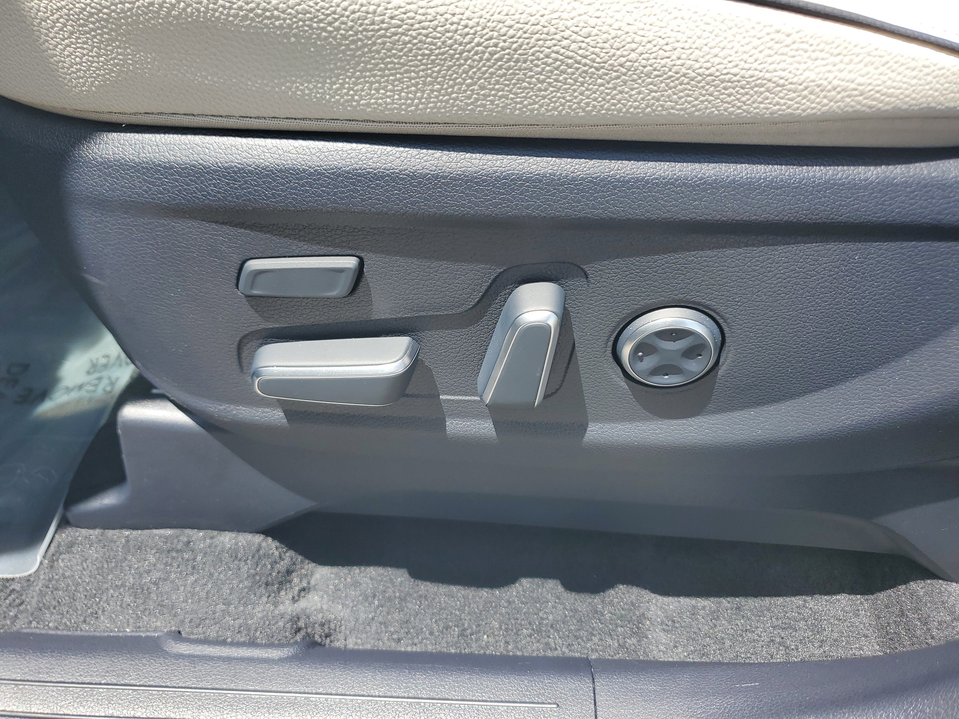 Used 2025 Hyundai Palisade Limited image 13