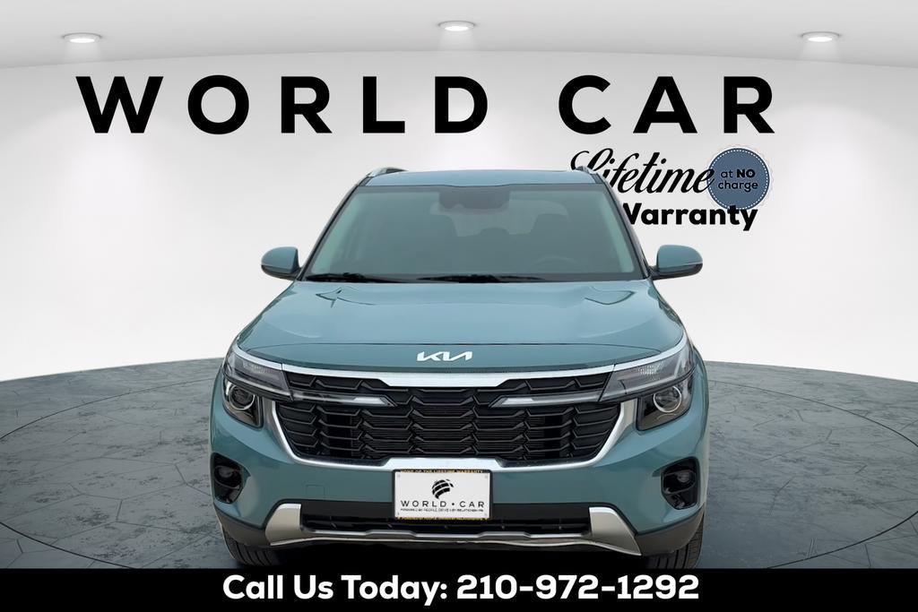 Used 2025 Kia Seltos EX w/ EX Sunroof Package FWD image 2