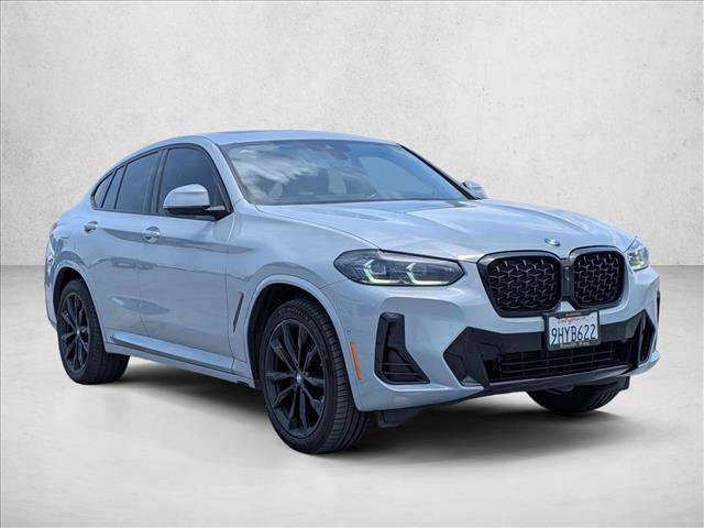 Used 2024 BMW X4 xDrive30i w/ Premium Package AWD/4WD image 3
