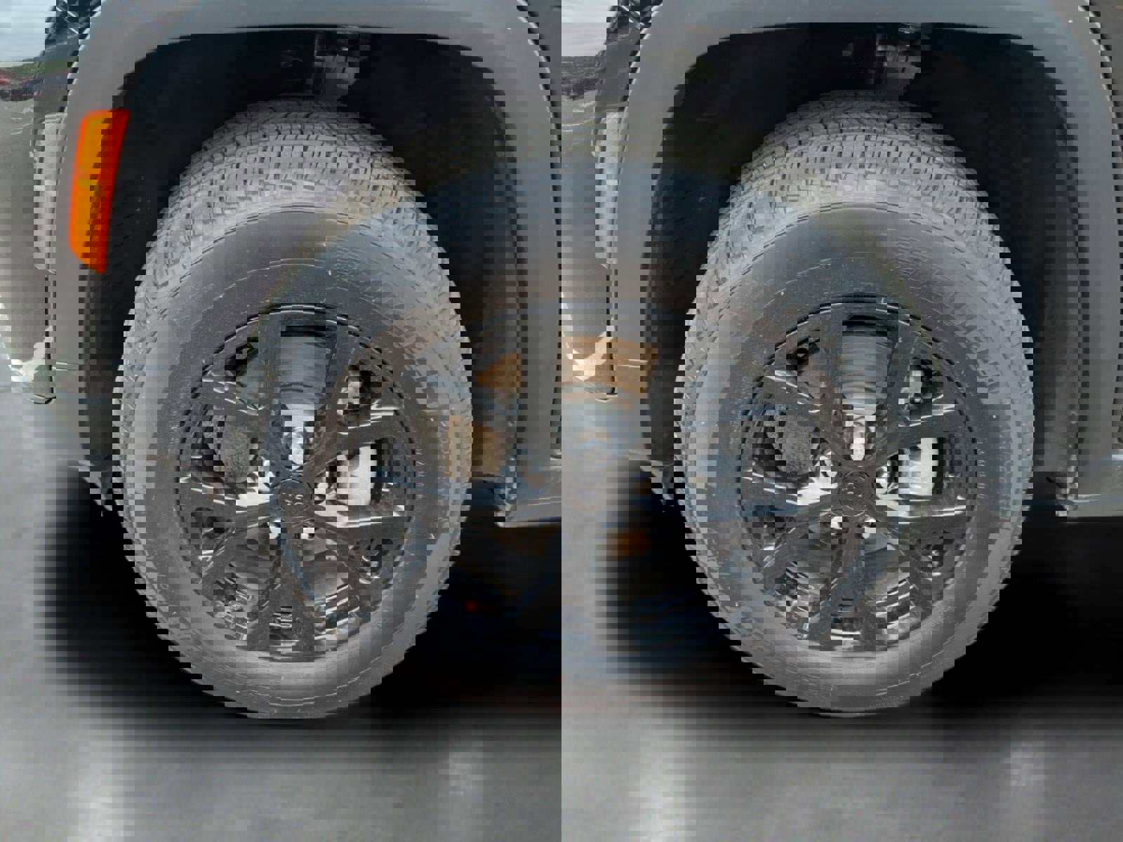 Certified 2025 Jeep Grand Cherokee Altitude image 9