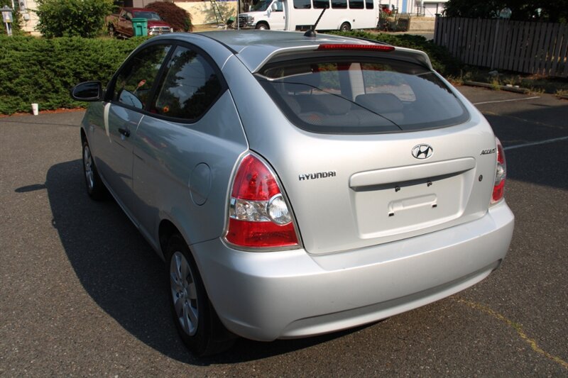 Used 2008 Hyundai Accent GS FWD image 4