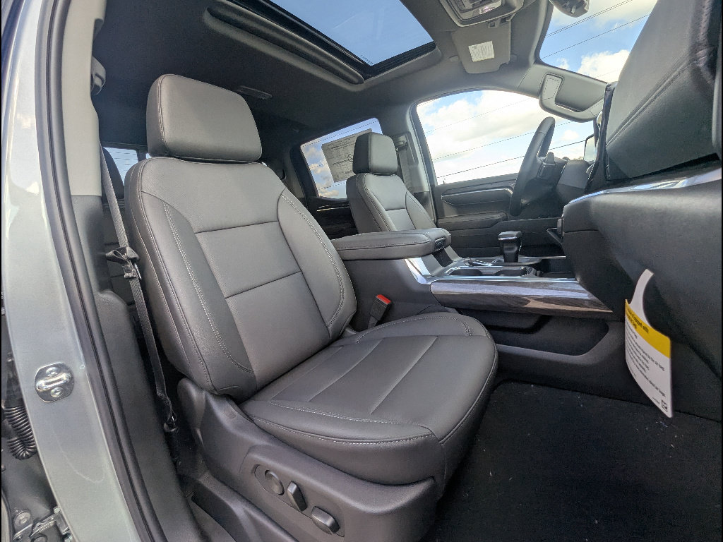 New 2026 Chevrolet Silverado 1500 LTZ w/ Technology Package AWD/4WD image 16