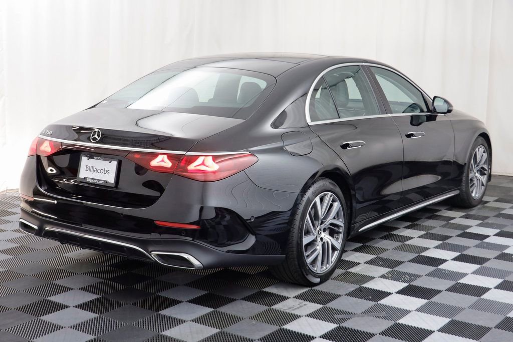 Used 2025 Mercedes-Benz E 350 Sedan image 19