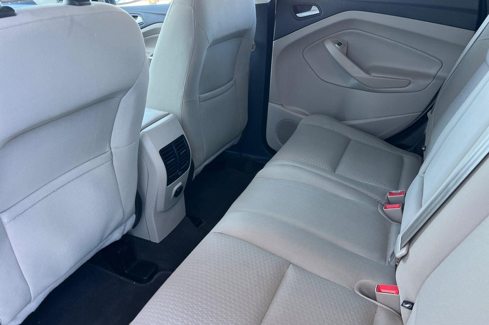 Used 2018 Ford Escape SE w/ SE Sync 3 Package image 13