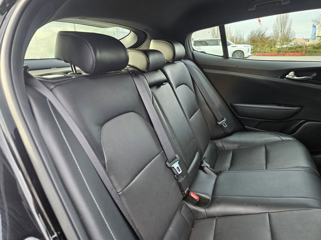 Used 2022 Kia Stinger GT-Line image 16