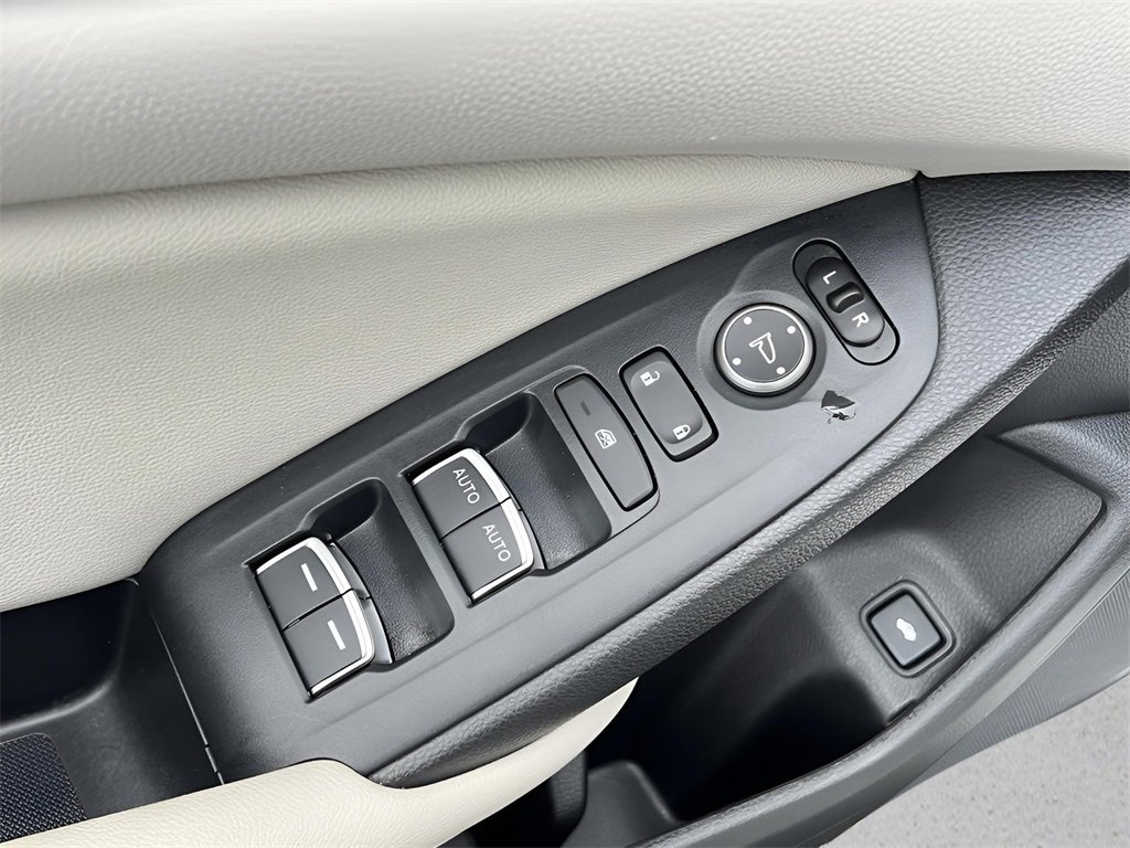 Used 2021 Honda Accord LX image 23