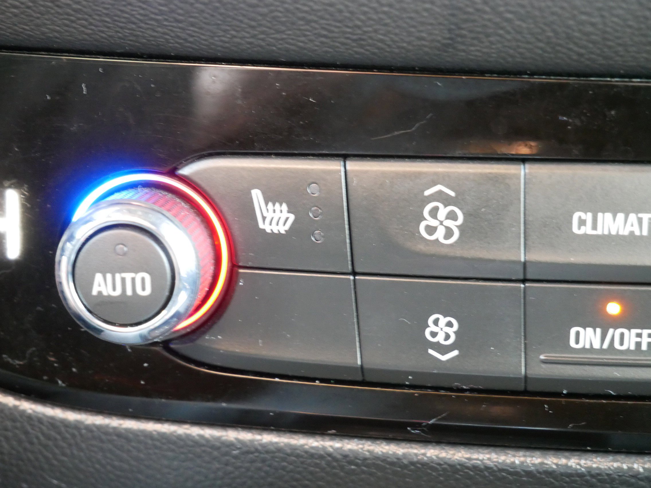 Used 2024 Buick Enclave Essence w/ Trailering Package, 5000 lbs. AWD/4WD image 21