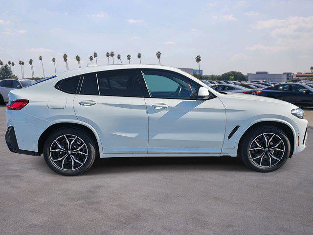 Used 2025 BMW X4 xDrive30i w/ Premium Package image 4