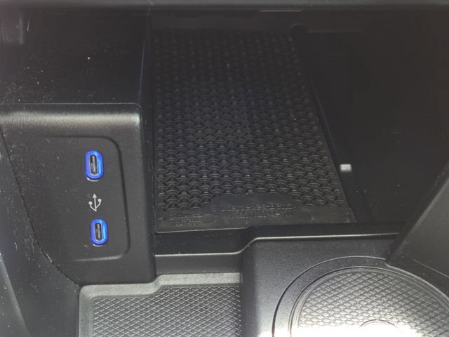 Used 2023 Mercedes-Benz EQS 580 4MATIC SUV image 7