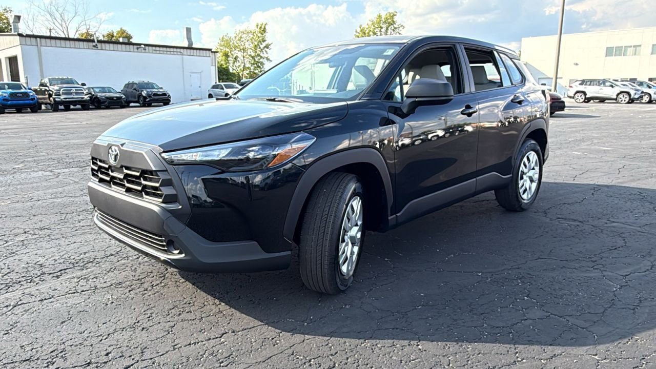 New 2026 Toyota Corolla Cross L image 3