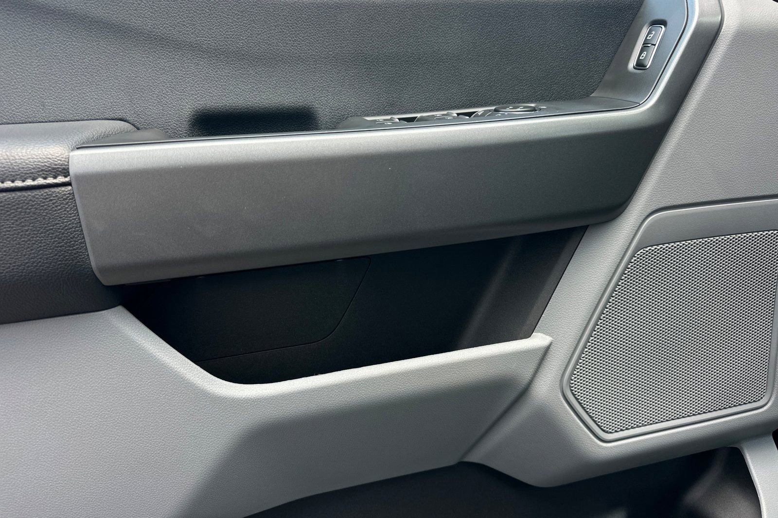 New 2026 Ford F350 XLT image 10