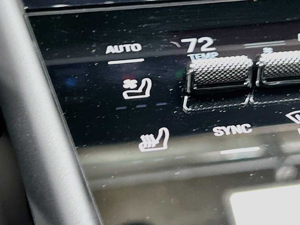 New 2026 Porsche Cayenne GTS AWD/4WD image 23