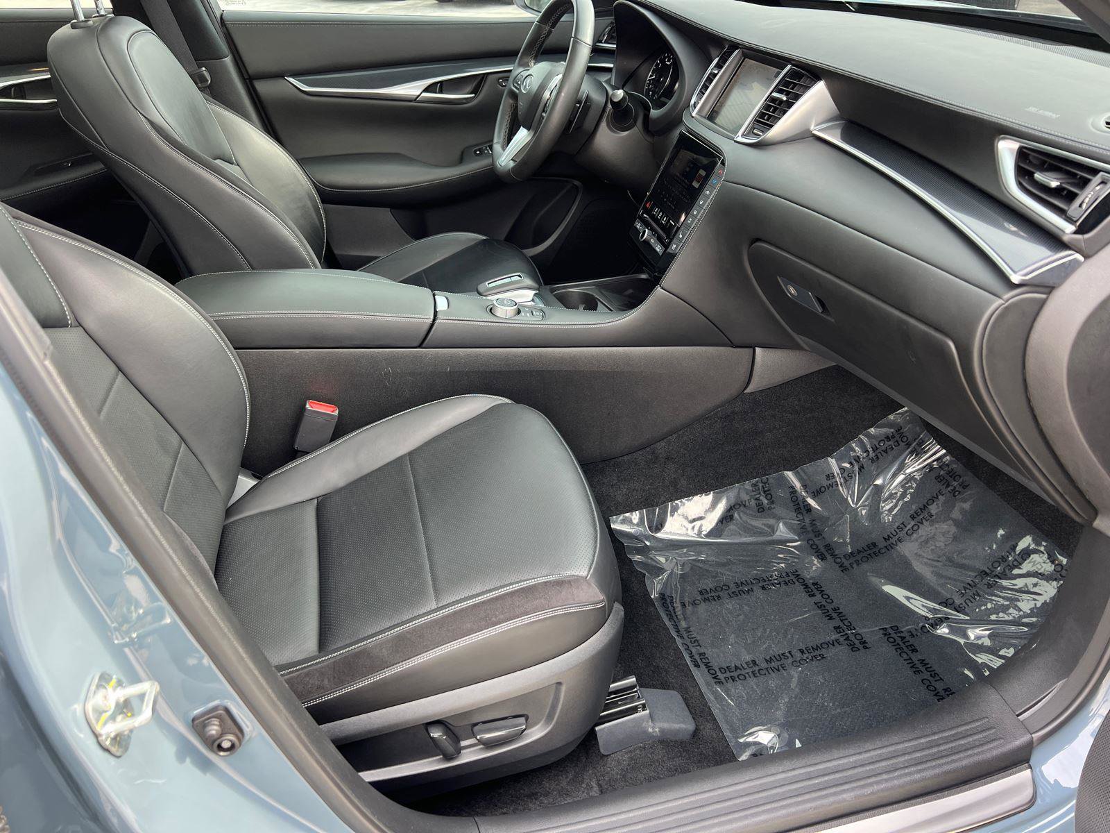 Used 2024 INFINITI QX50 Sport image 13