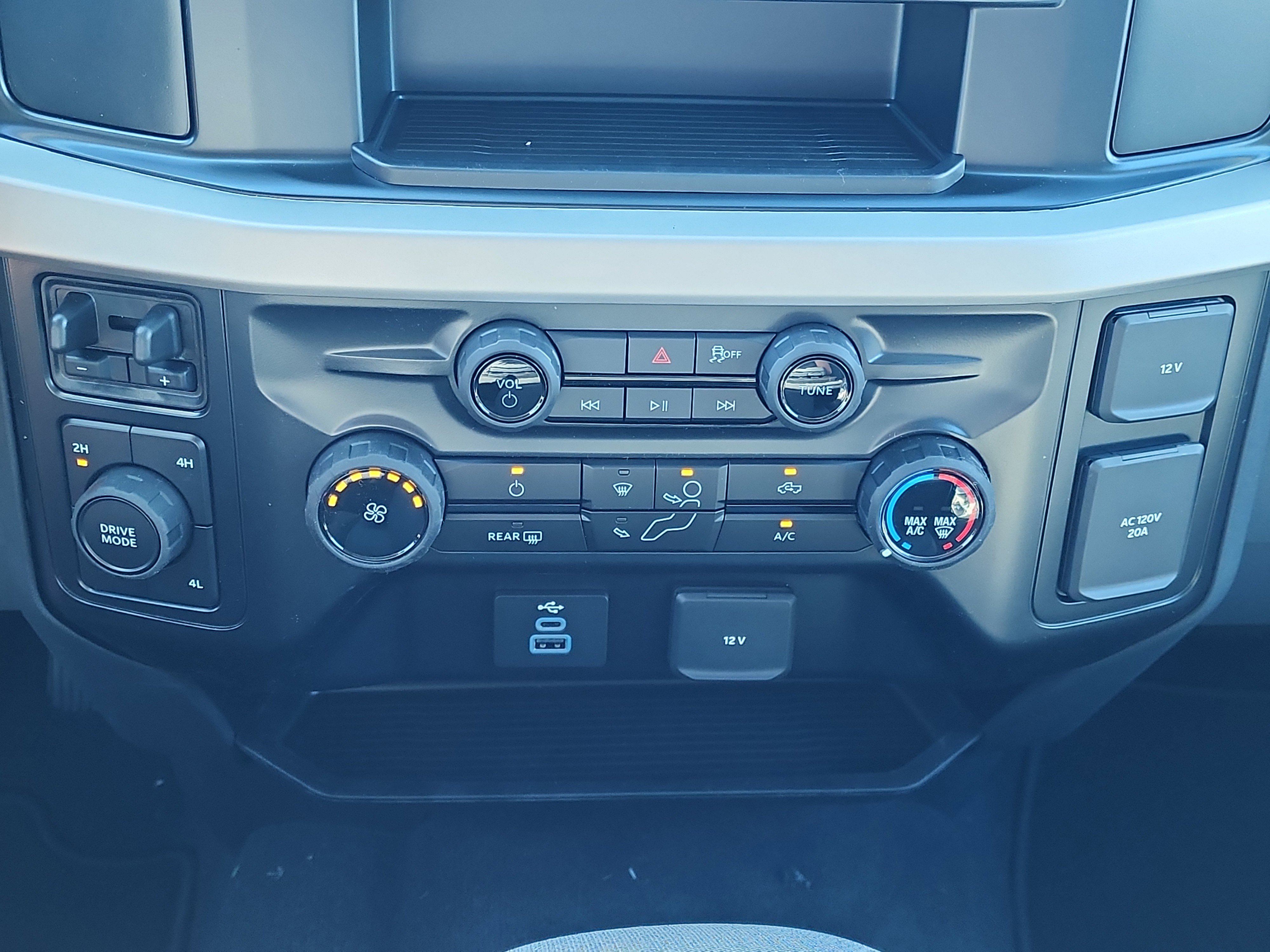 New 2026 Ford F250 XL image 13