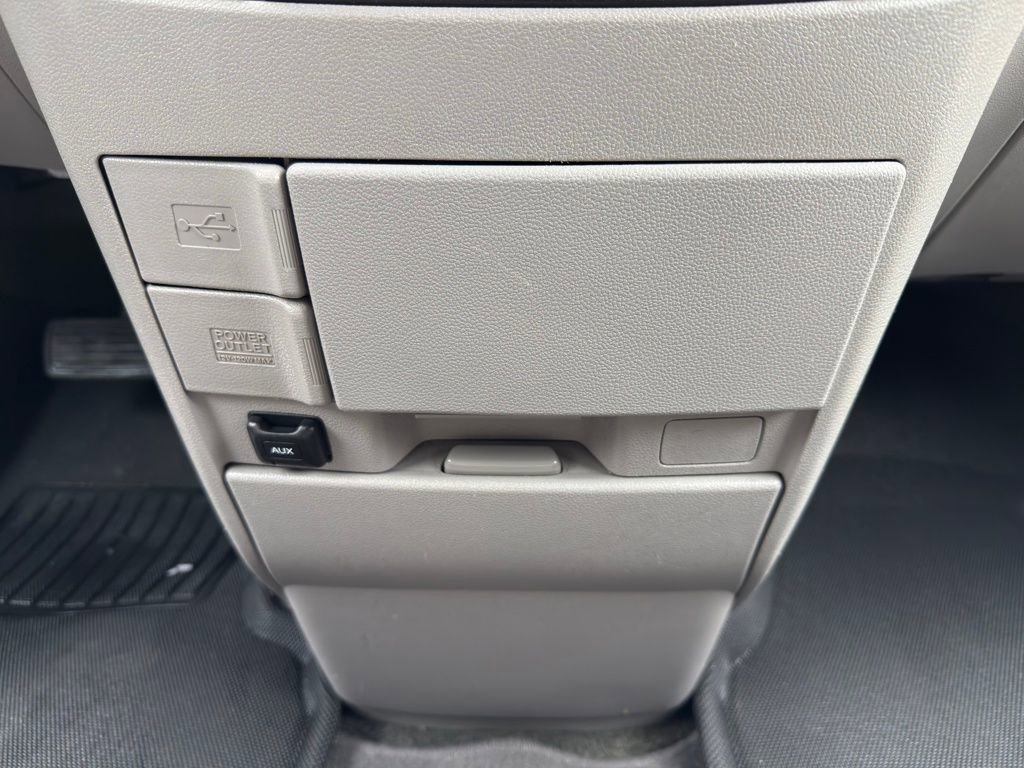 Used 2016 Honda Odyssey EX image 32