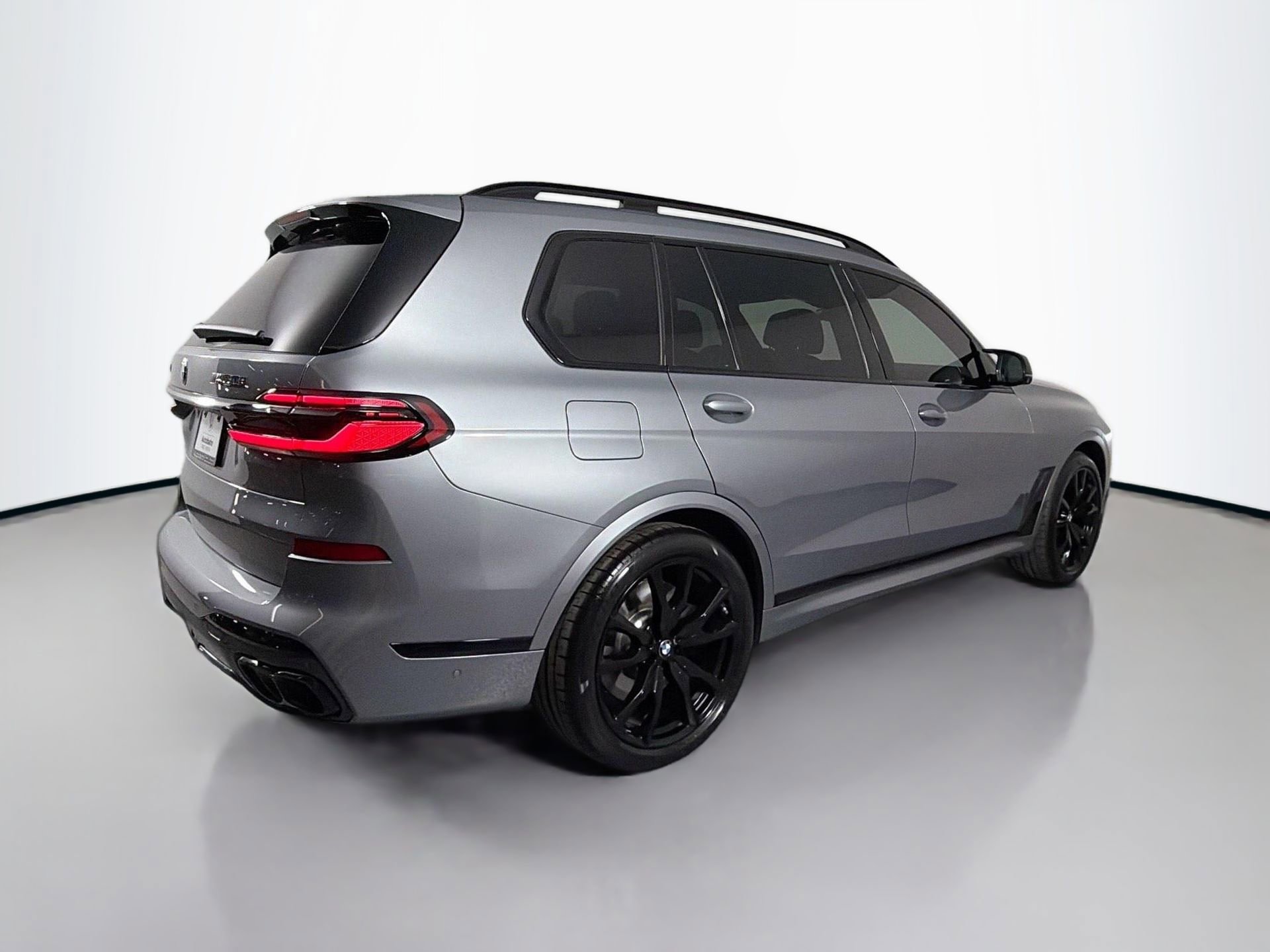 Used 2026 BMW X7 M60i image 6