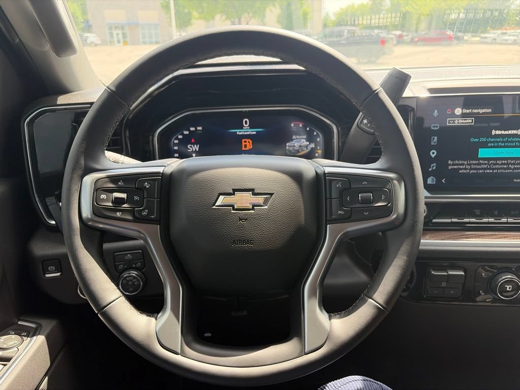 Used 2025 Chevrolet Silverado 2500 LT w/ Convenience Package AWD/4WD image 18