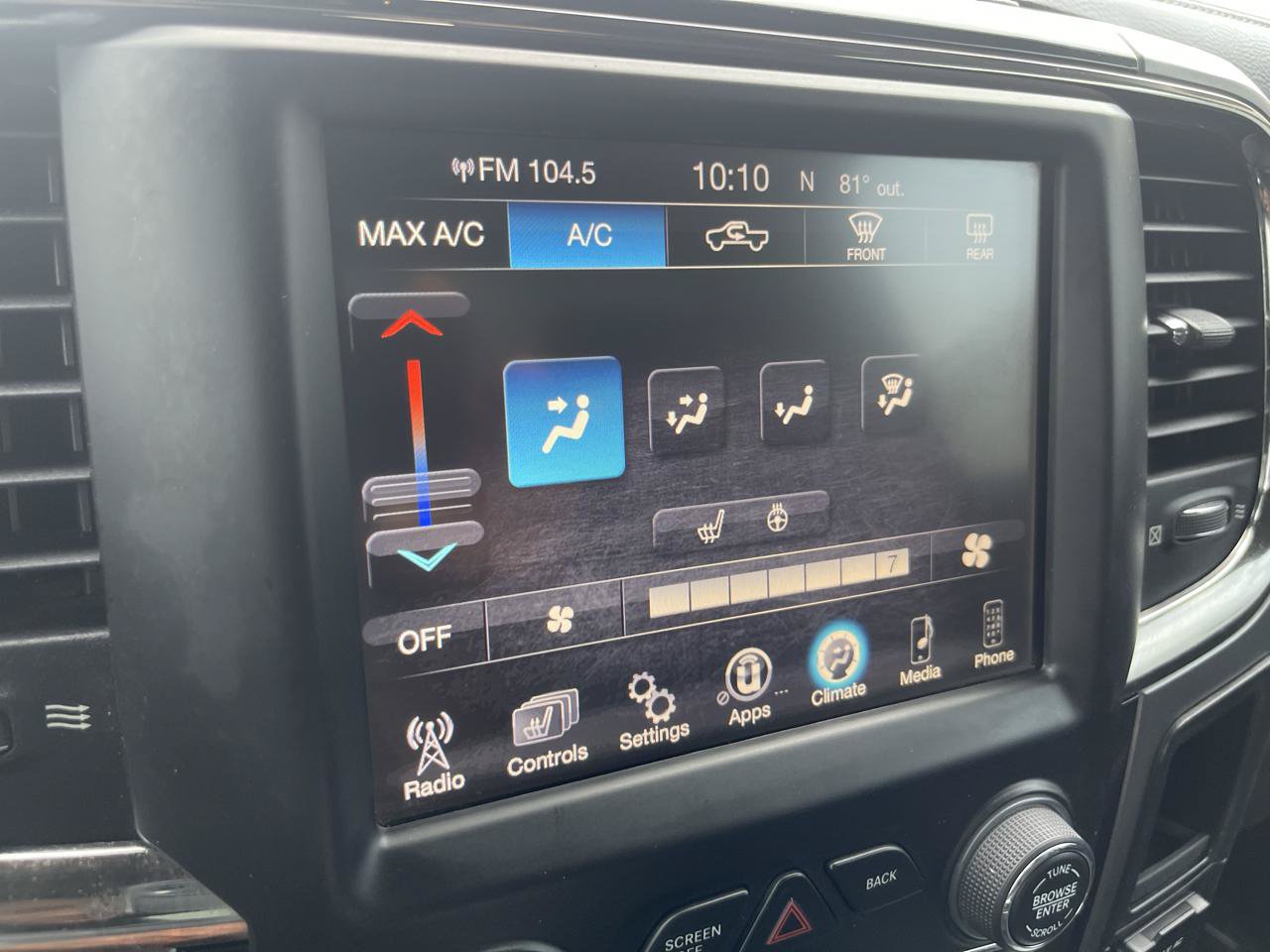 Used 2017 RAM 1500 Sport RWD image 29