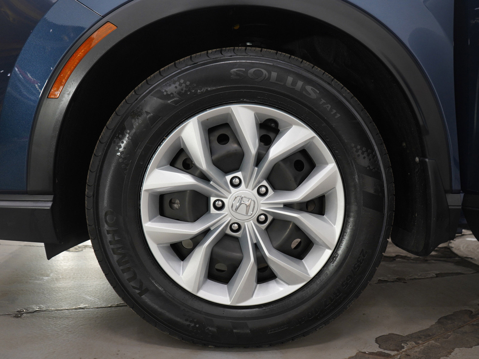 Used 2023 Honda CR-V LX image 28