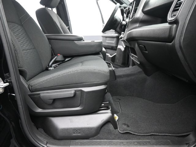 New 2026 RAM 3500 Tradesman AWD/4WD image 18