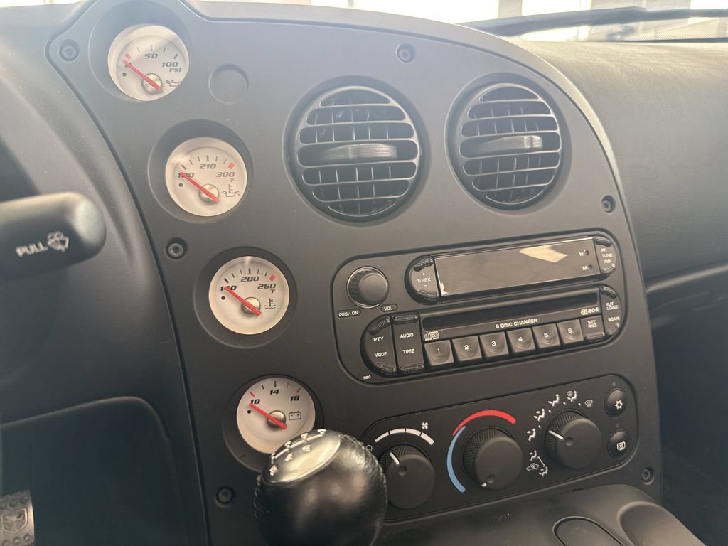 Used 2005 Dodge Viper SRT-10 w/ Copperhead Edition Group RWD image 16