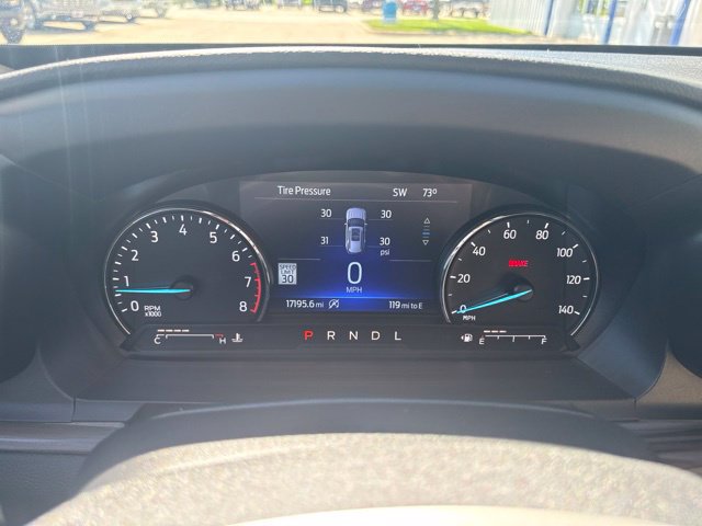 Used 2023 Ford Explorer Limited w/ Equipment Group 301A AWD/4WD image 15