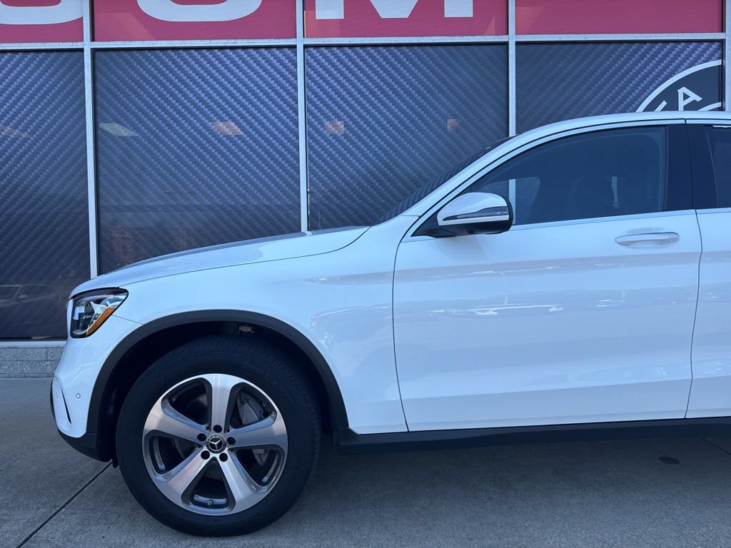 Used 2023 Mercedes-Benz GLC 300 4MATIC Coupe image 16
