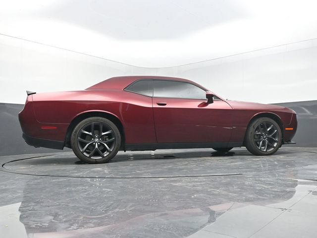 Used 2022 Dodge Challenger SXT RWD image 40