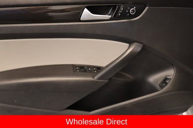 Used 2015 Volkswagen Passat 1.8T Sport image 9