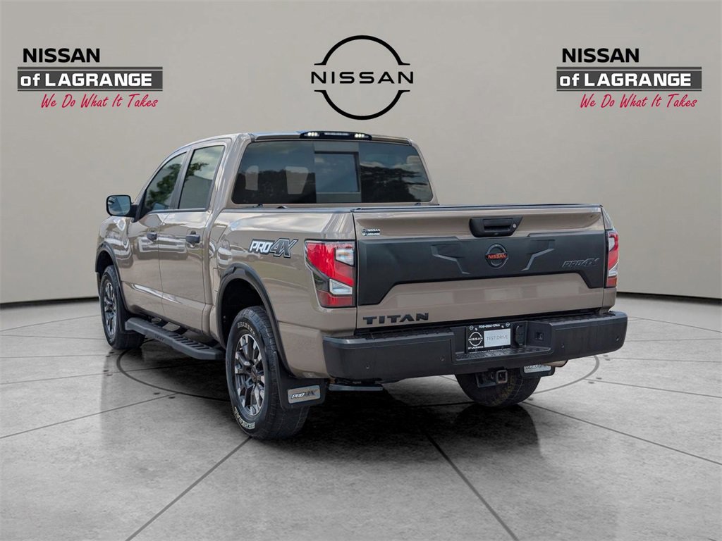 Used 2021 Nissan Titan PRO-4X w/ Pro-4x Convenience Package image 7