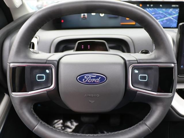 Used 2025 Ford Expedition Active image 23