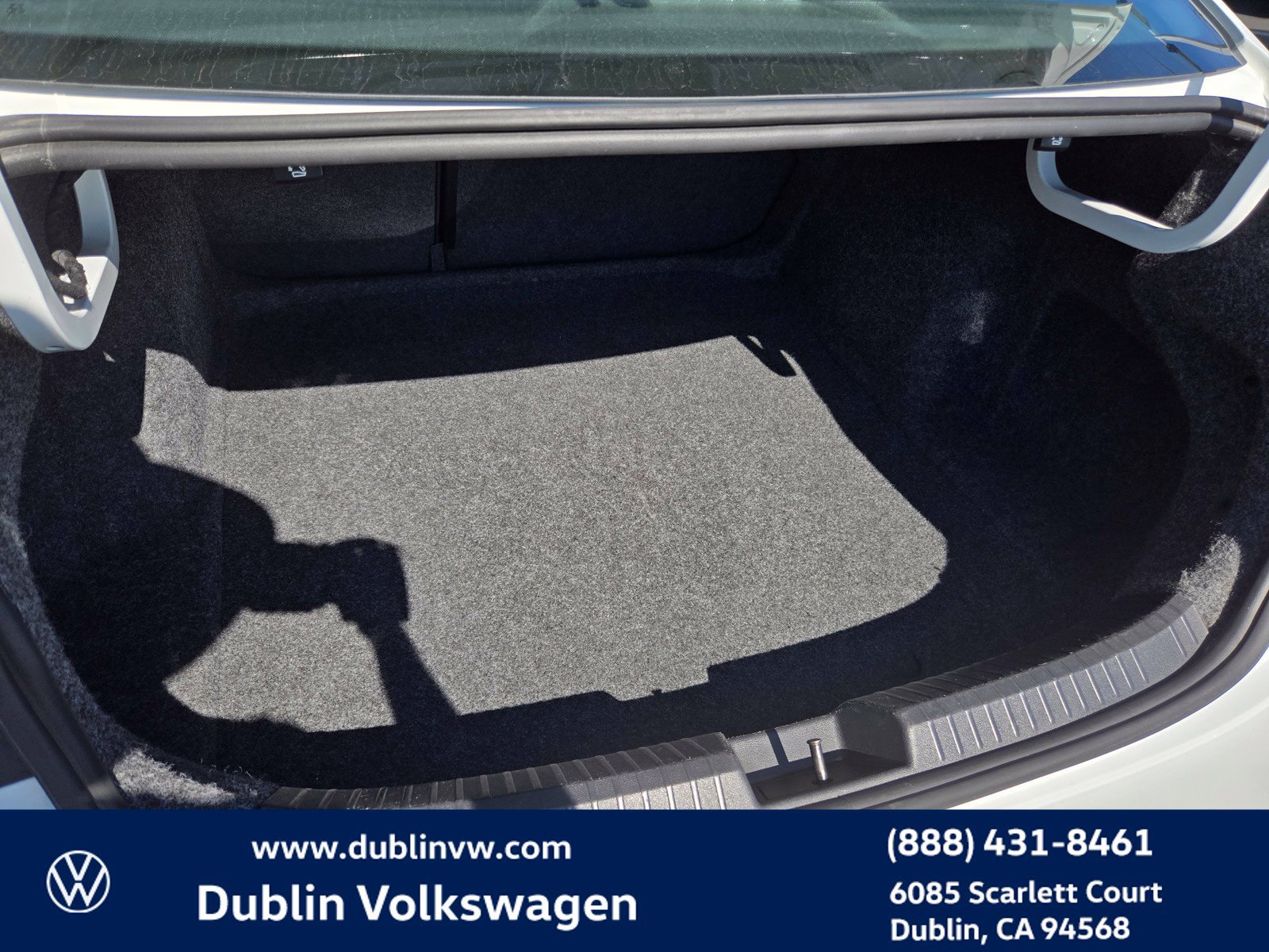 Certified 2025 Volkswagen Jetta Sport FWD image 22
