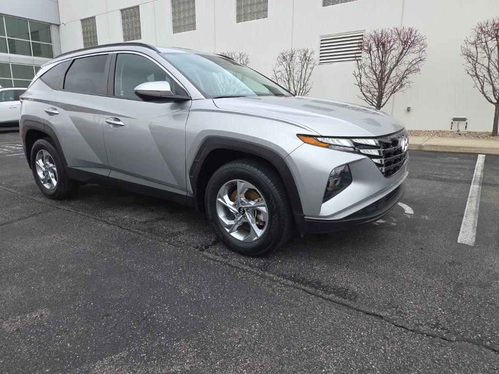 Certified 2023 Hyundai Tucson SEL AWD/4WD image 4
