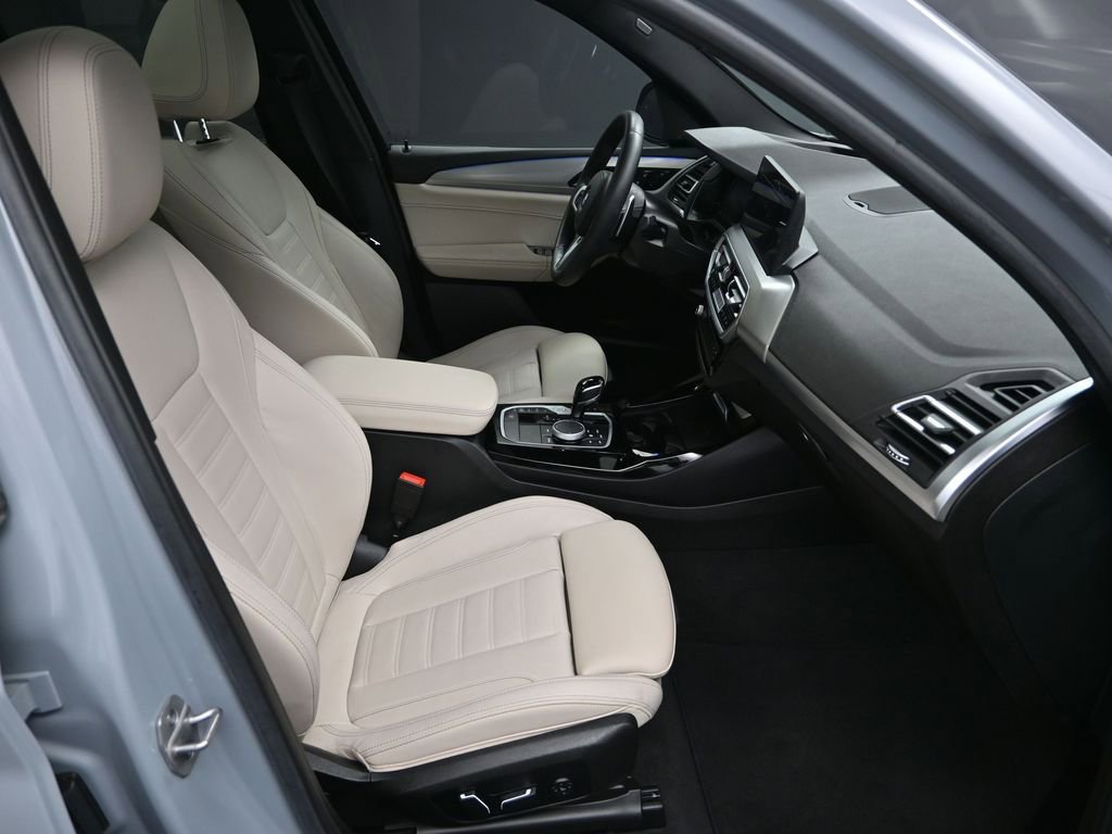 Used 2024 BMW X3 xDrive30i w/ Premium Package image 39