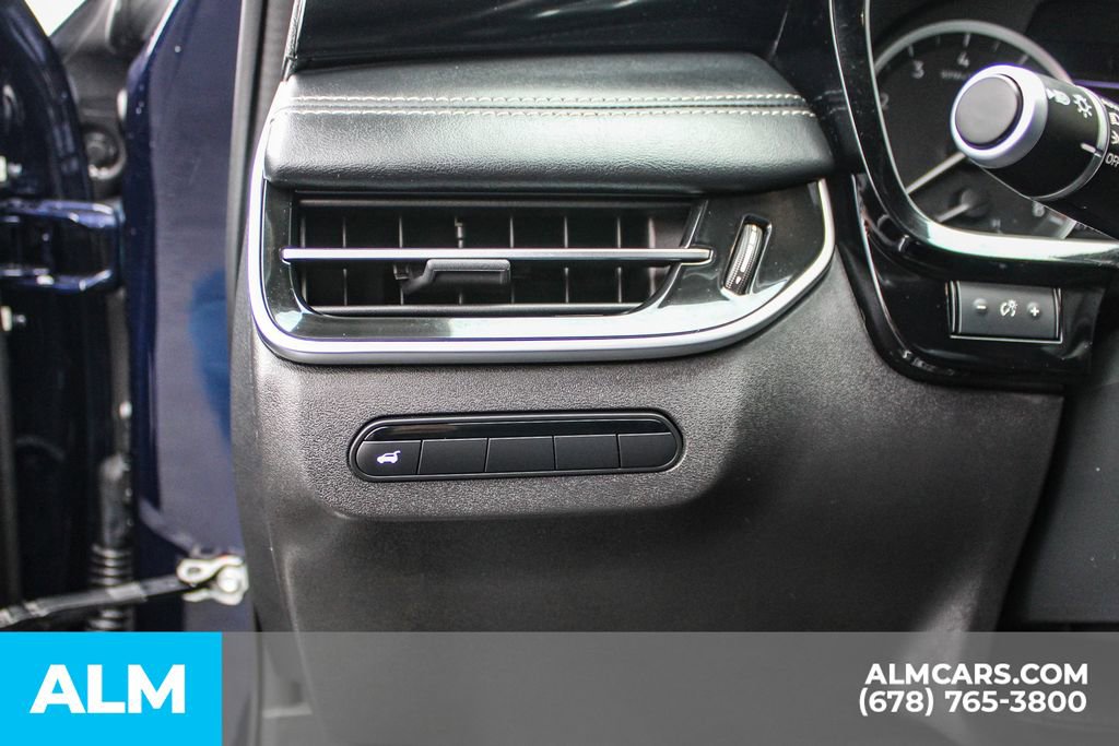 Used 2023 INFINITI QX60 Pure image 34