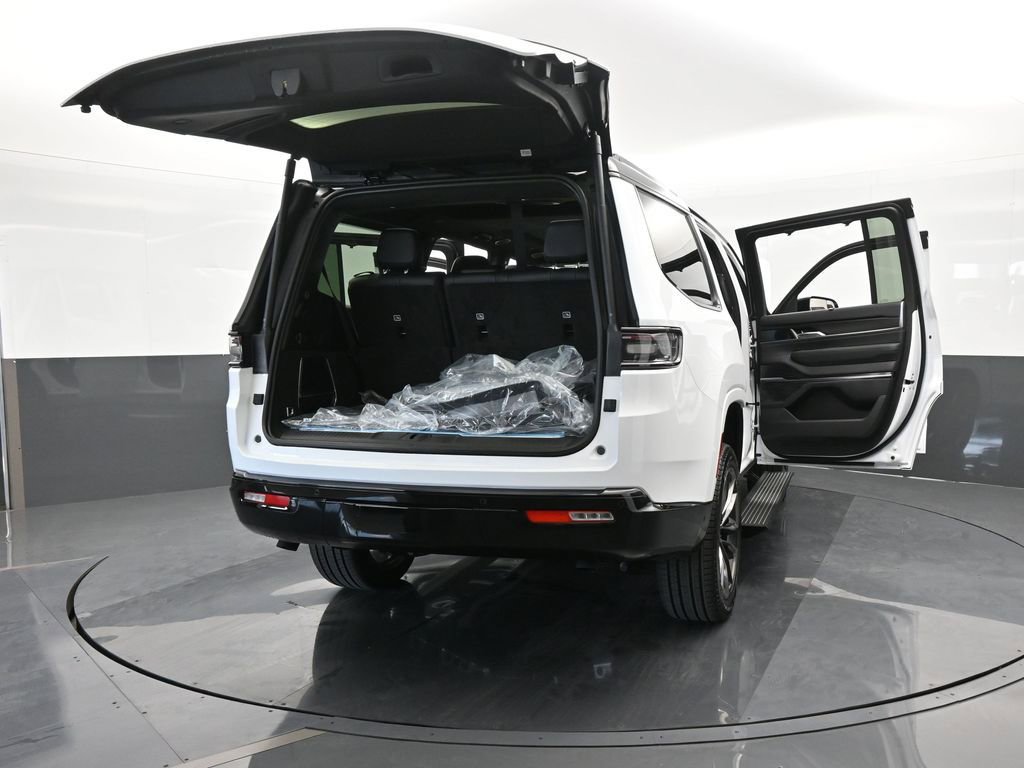 Used 2024 Jeep Grand Wagoneer Series II w/ Quick Order Packagew 28T image 75
