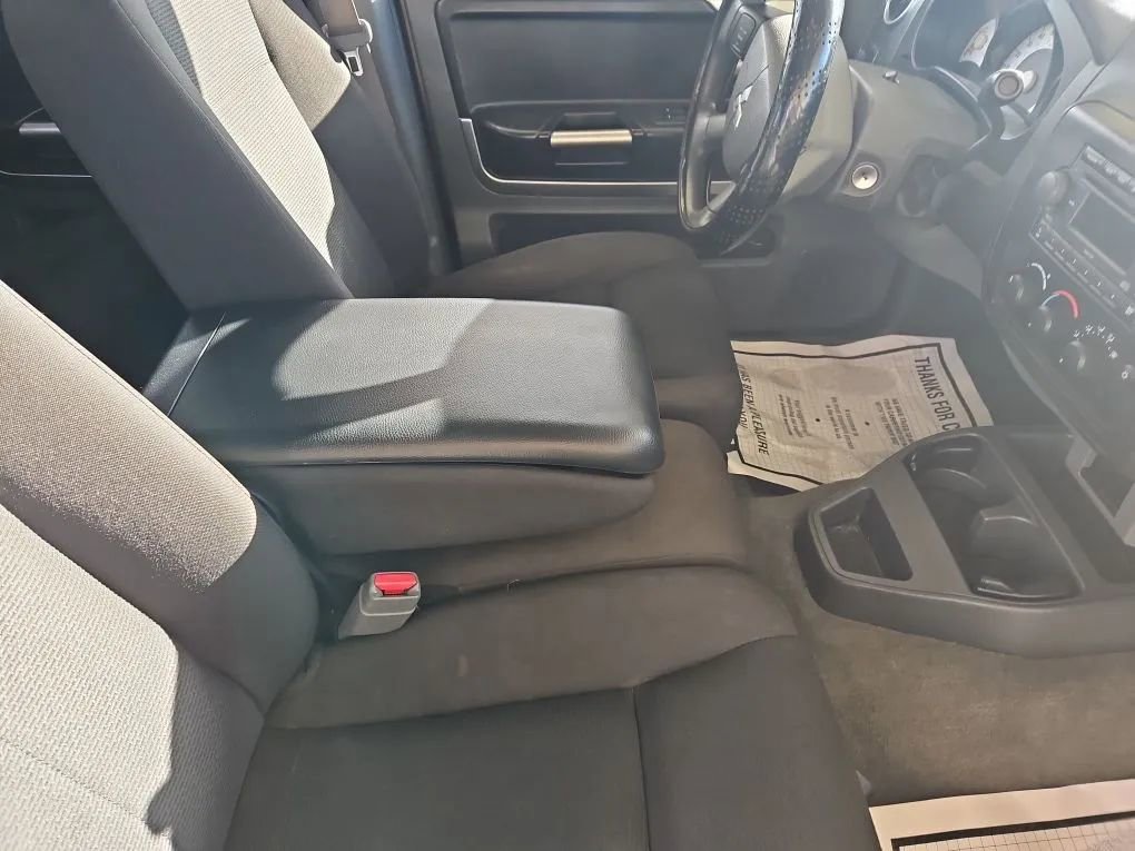 Used 2007 Mitsubishi Raider LS image 11