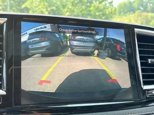 Used 2023 Chrysler Pacifica Limited FWD image 18