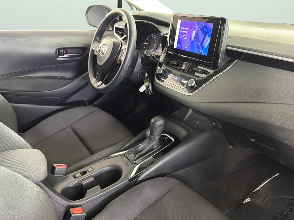 Used 2024 Toyota Corolla LE FWD image 34