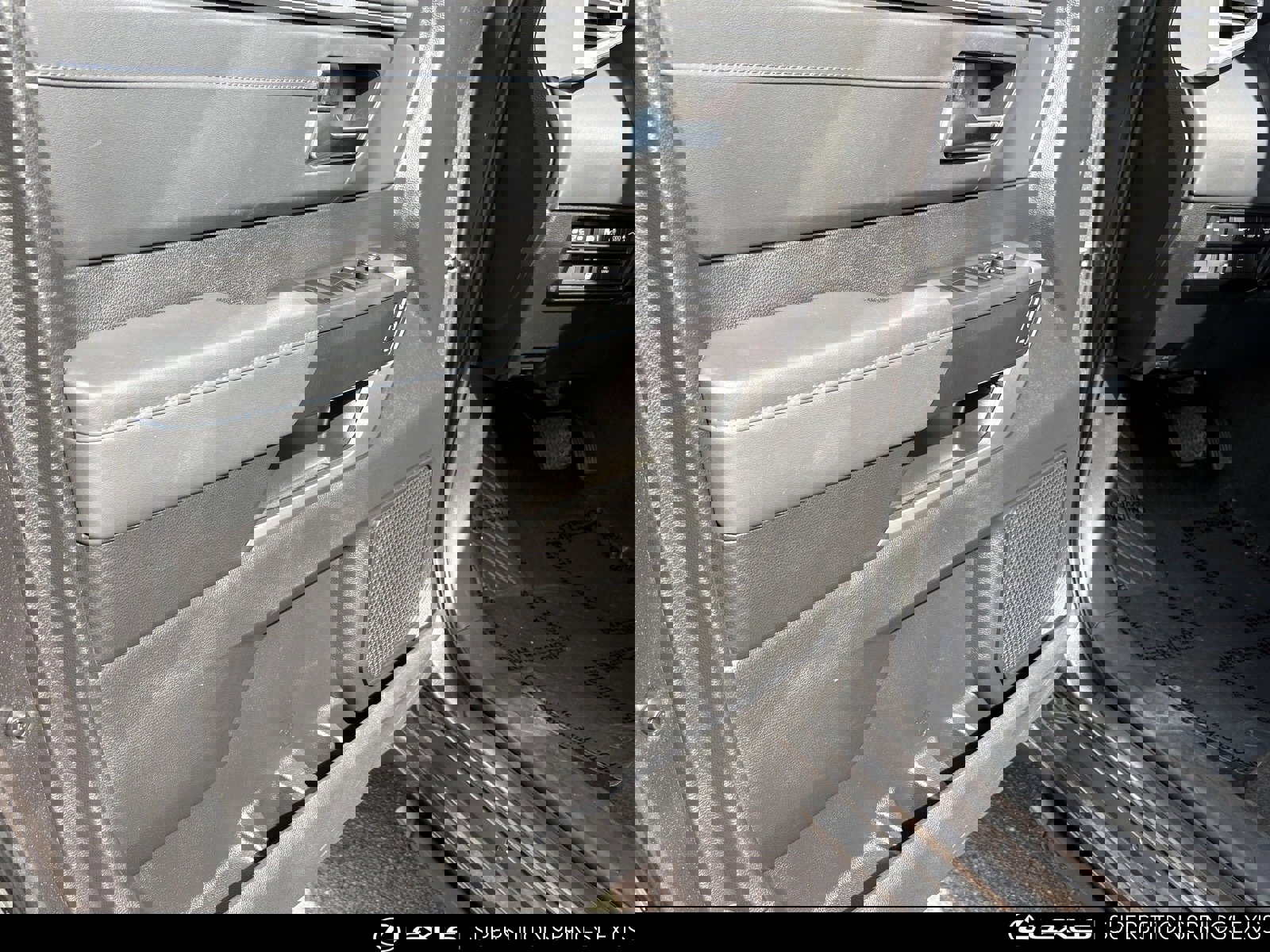 Used 2023 Toyota Tundra Platinum image 11