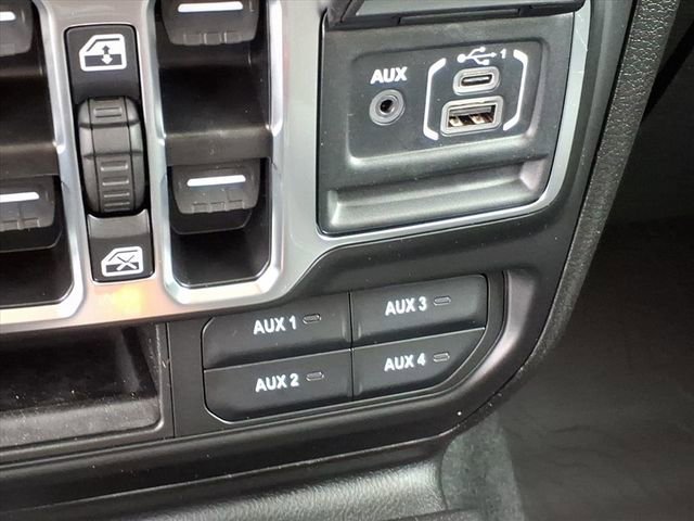 New 2026 Jeep Gladiator Sport image 8