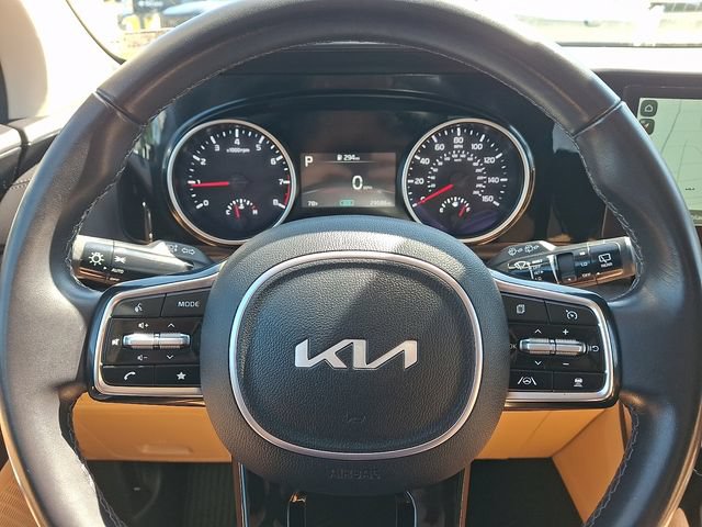 Certified 2024 Kia Carnival EX FWD image 19