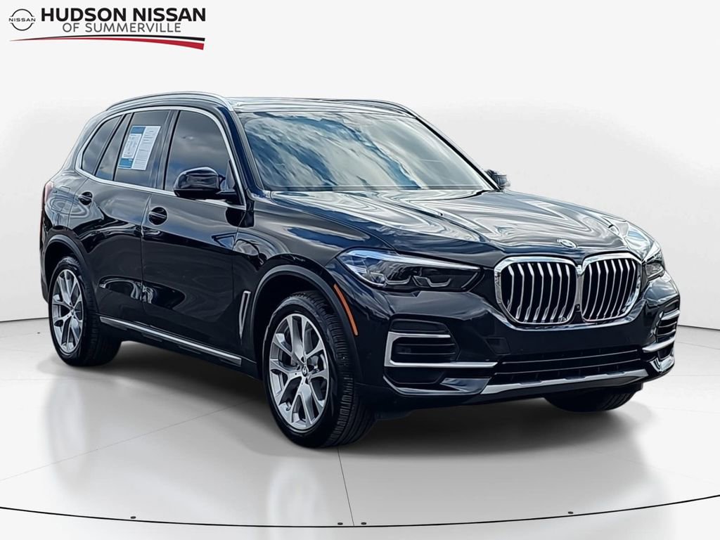 Used 2022 BMW X5 xDrive40i w/ Premium Package