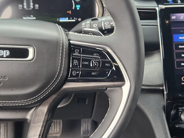 Certified 2022 Jeep Grand Cherokee Overland AWD/4WD image 28