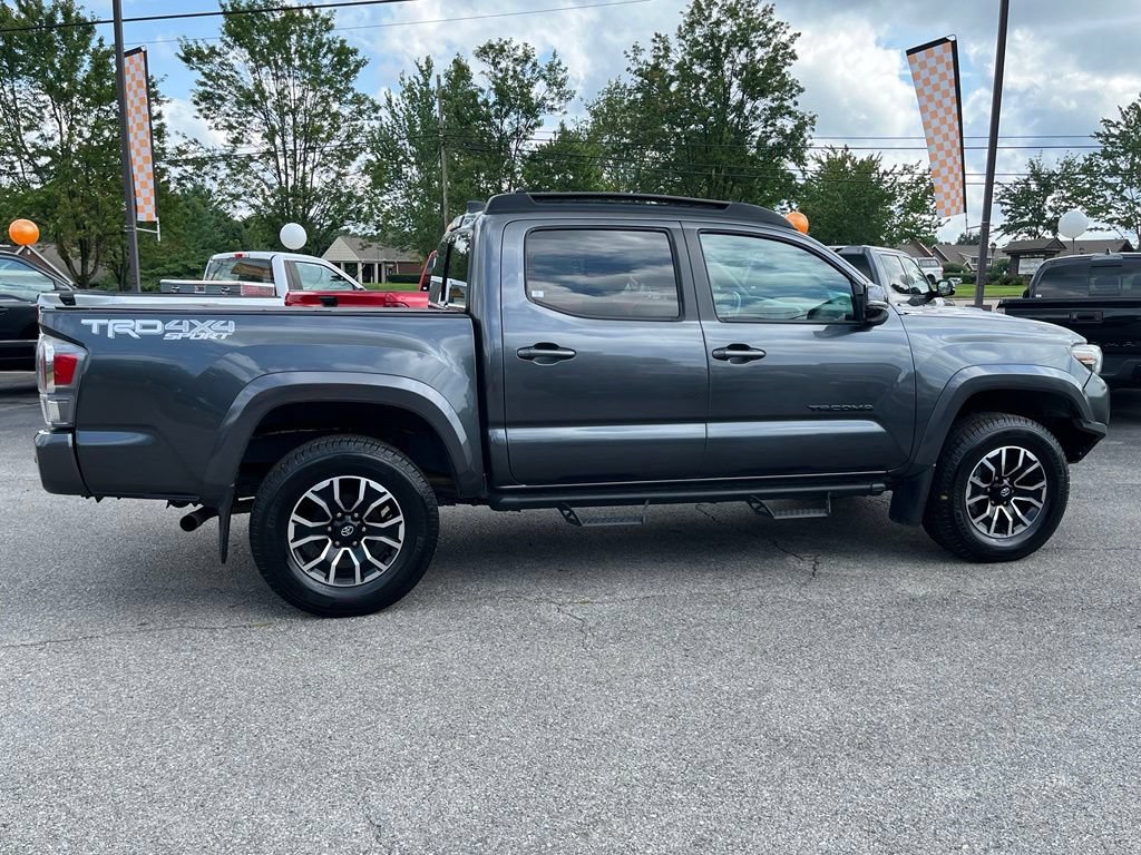 Used 2021 Toyota Tacoma TRD Sport AWD/4WD image 13